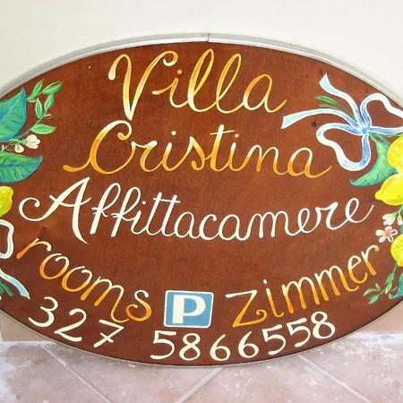 招待所 克里斯蒂娜别墅 4*